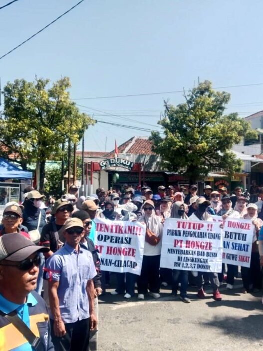 Warga Donan Datangi DPRD Cilacap