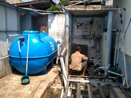 Warga Pantau IPAL SPPG Rejasari I